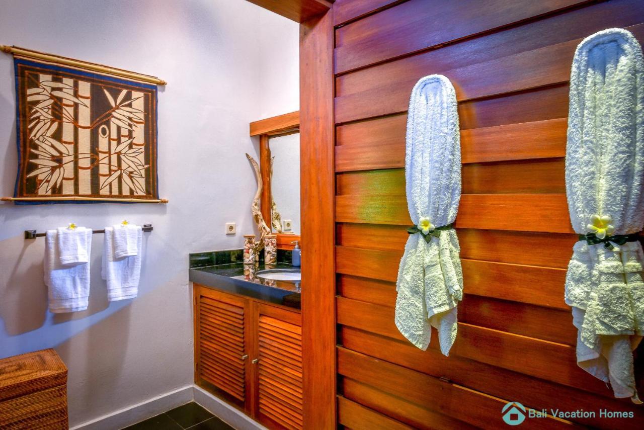 Villa Kamboja - Intimate Luxury Lovina Beach Villa Banjar  المظهر الخارجي الصورة